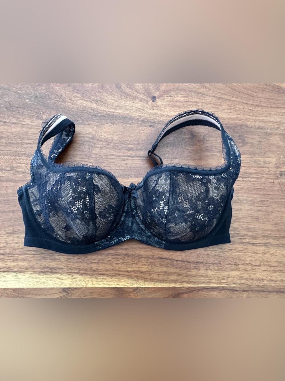 Black Lace Underwire Bra - Elegant Support